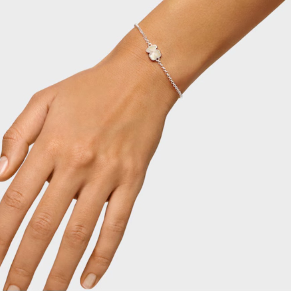 TOUS SILVER CHAIN BRACELET WITH MOTHER-OF-PEARL BEAR CHARM